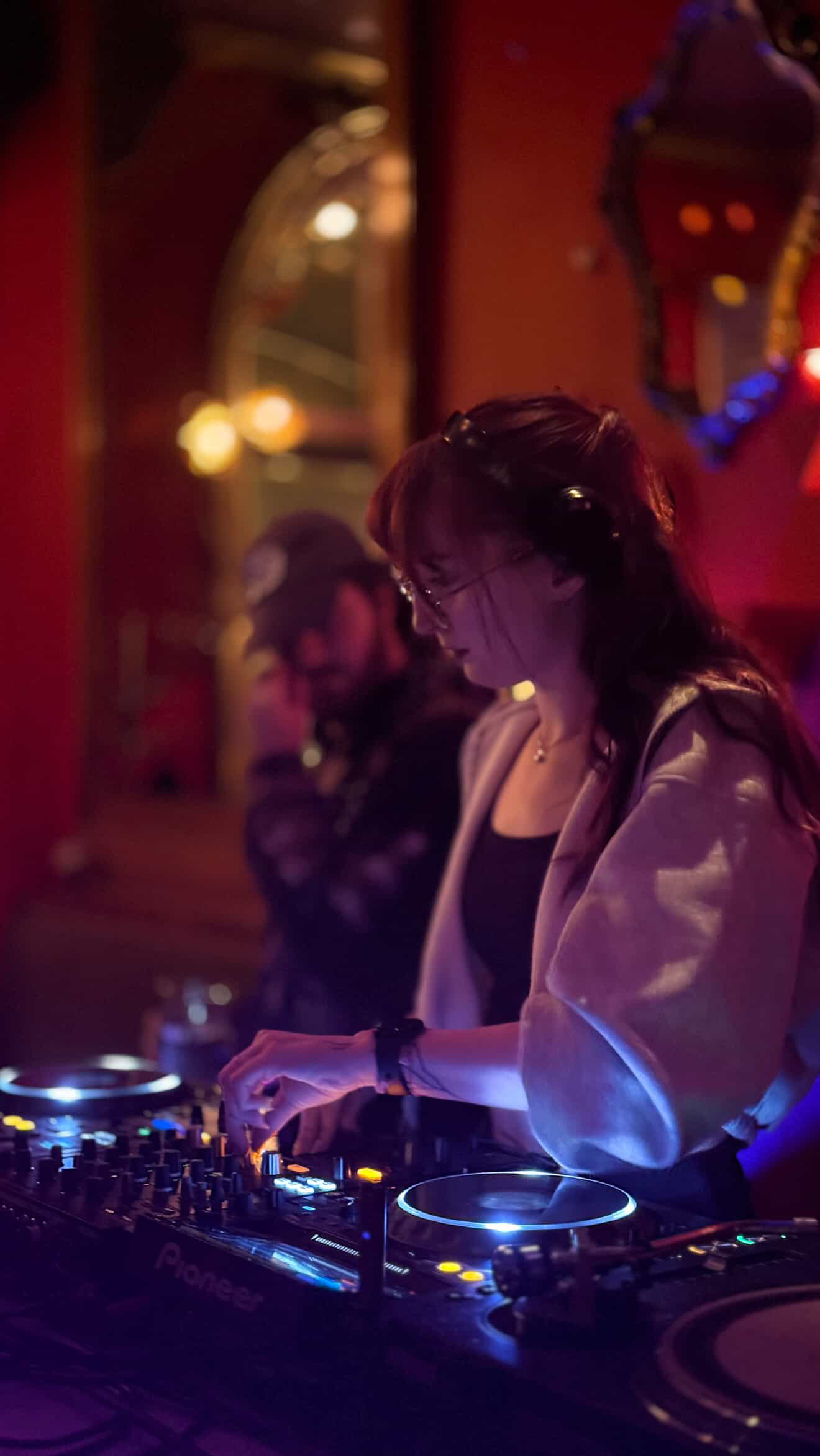 URO (VARSEL I BYGG) - Dj Munck